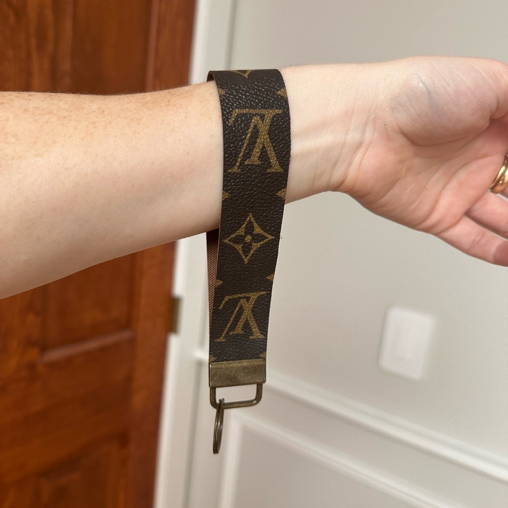 Handmade luxury keychains - Picture 2 of 3